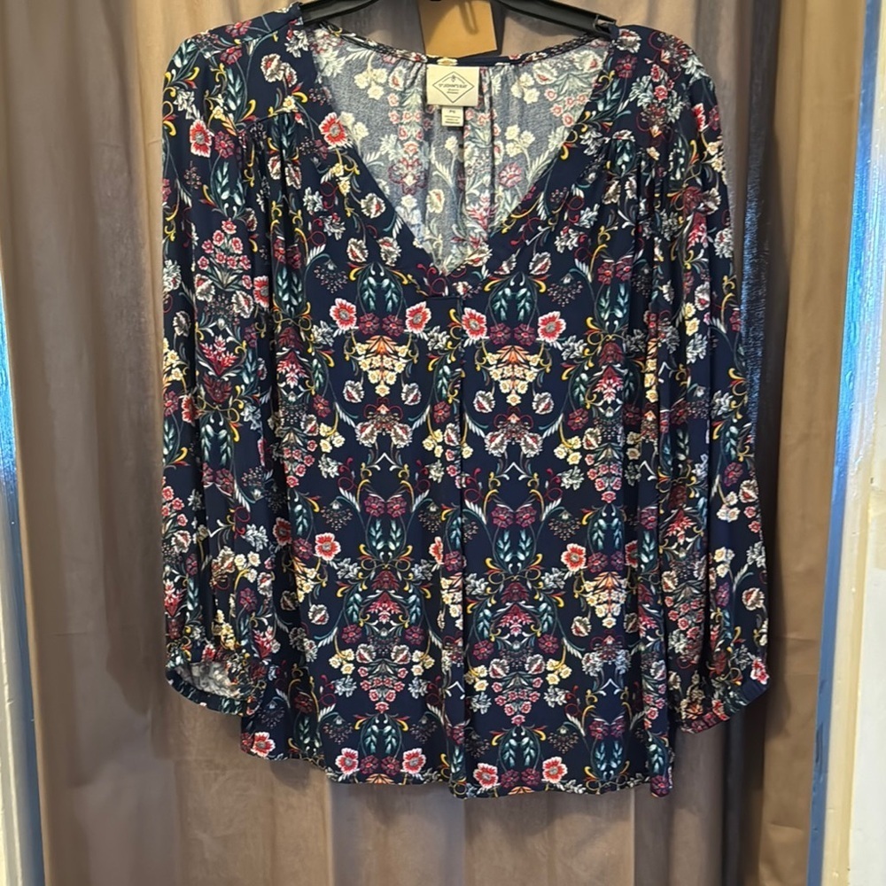 St. John’s Bay Navy Floral Boho Blouse – Relaxed Fit, Long Sleeve, Size P6 - Picture 2 of 6